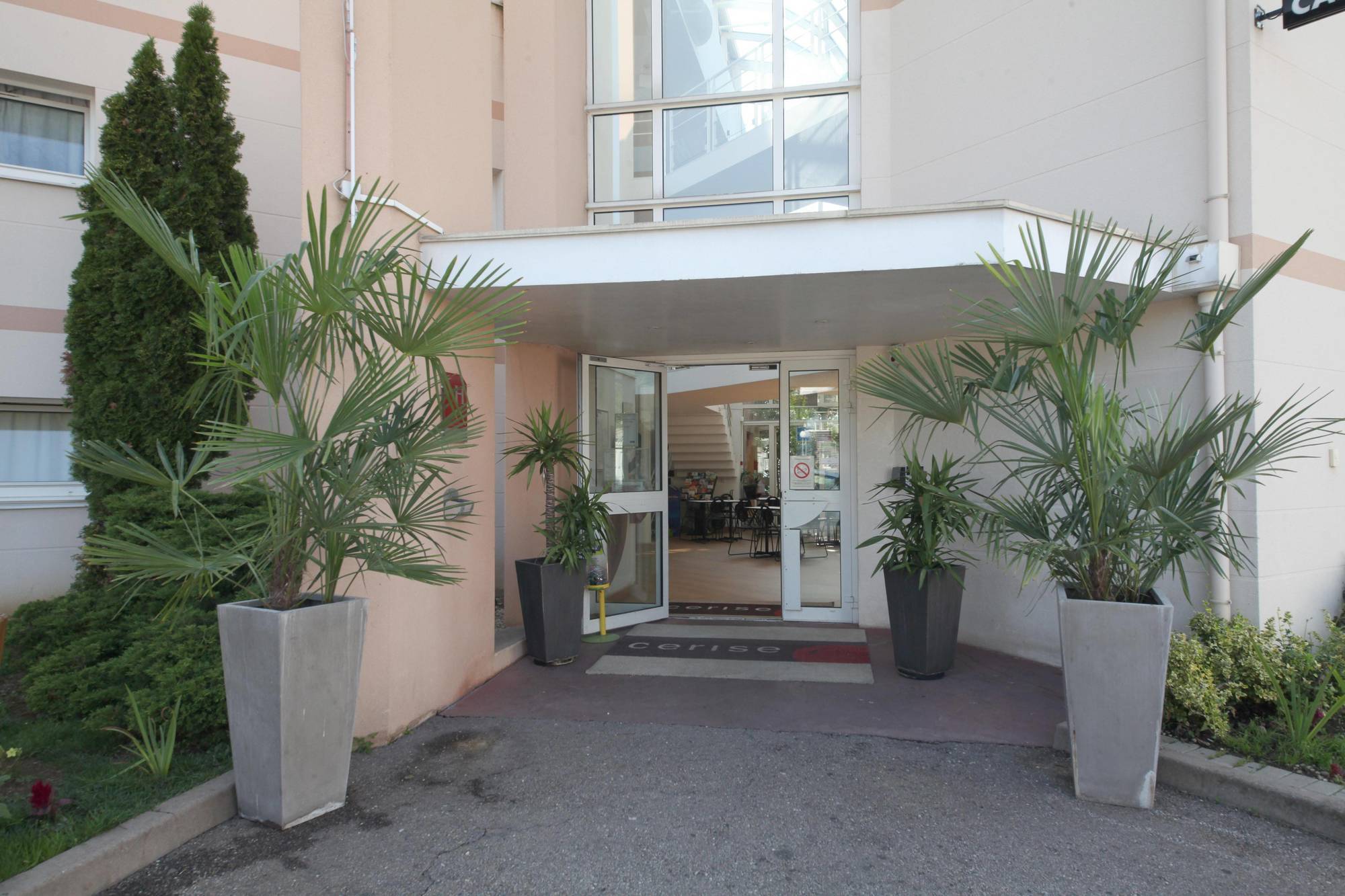 Hotel Cerise Nancy Dış mekan fotoğraf